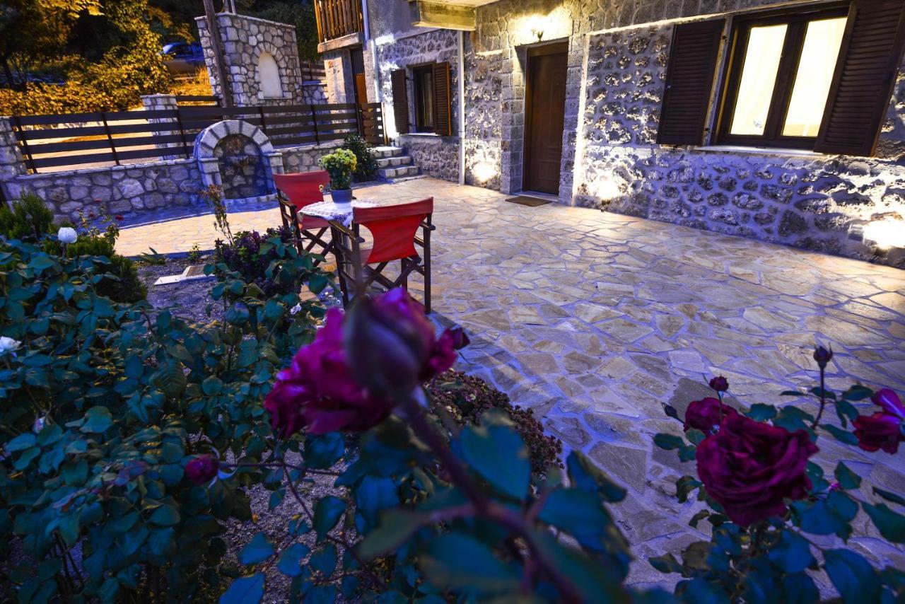 Ξενώνας Στροφυλιά Kato Sinikia Trikalon ภายนอก รูปภาพ